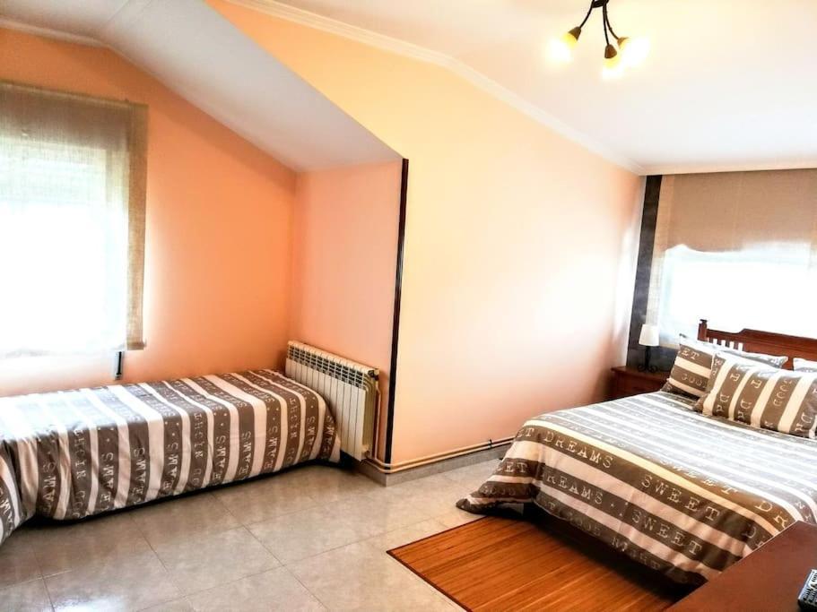Apartamento En Las Afueras Ribadeo Buitenkant foto